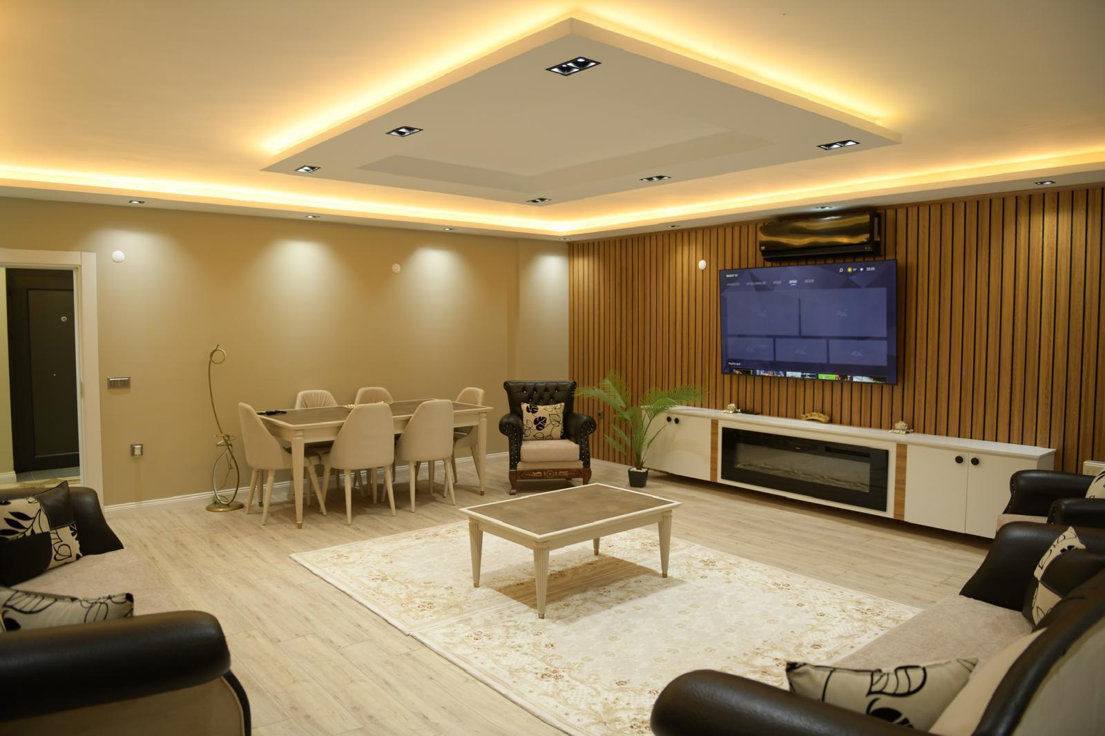 ARAKLI HÜRRİYET MAHALLESİNDE HAVUZLU LÜKS SATILIK VİLLALAR